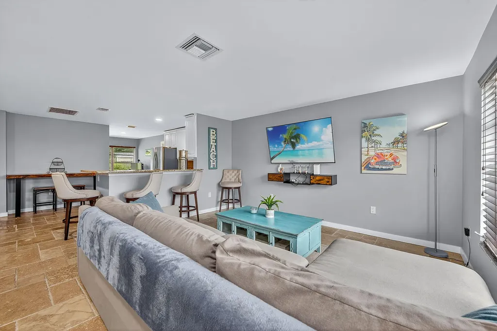 106 Pago Pago Drive W Naples FL 34113