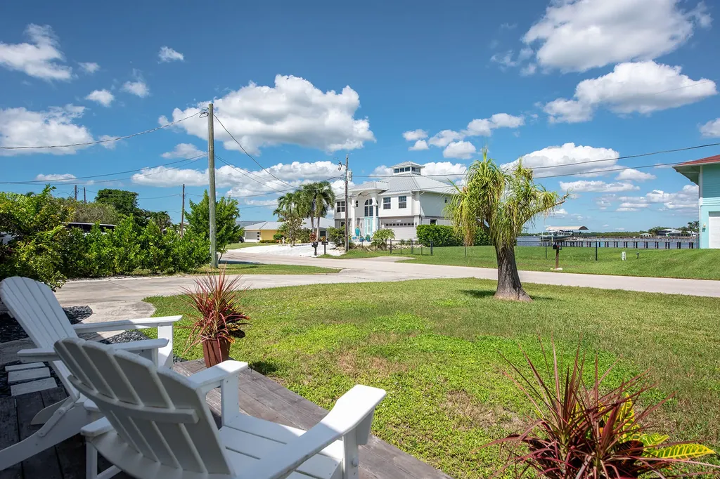 106 Pago Pago Drive W Naples FL 34113