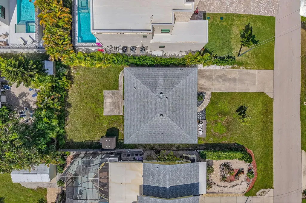 106 Pago Pago Drive W Naples FL 34113