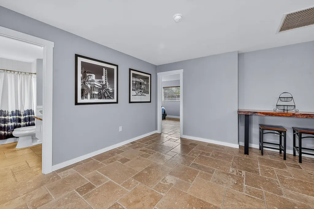 106 Pago Pago Drive W Naples FL 34113