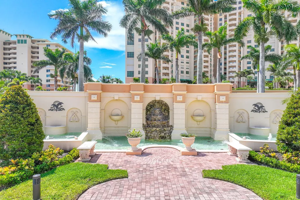 960 Cape Marco Marco Island FL 34145