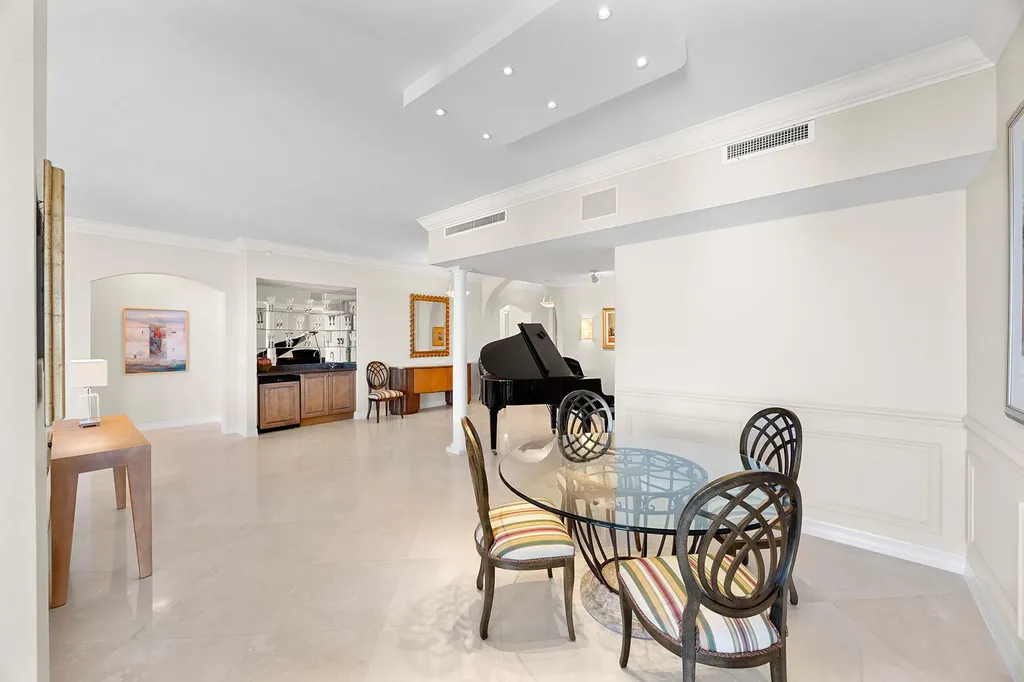 960 Cape Marco Marco Island FL 34145