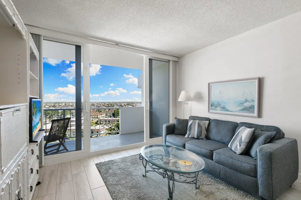 140 Seaview Court Marco Island FL 34145