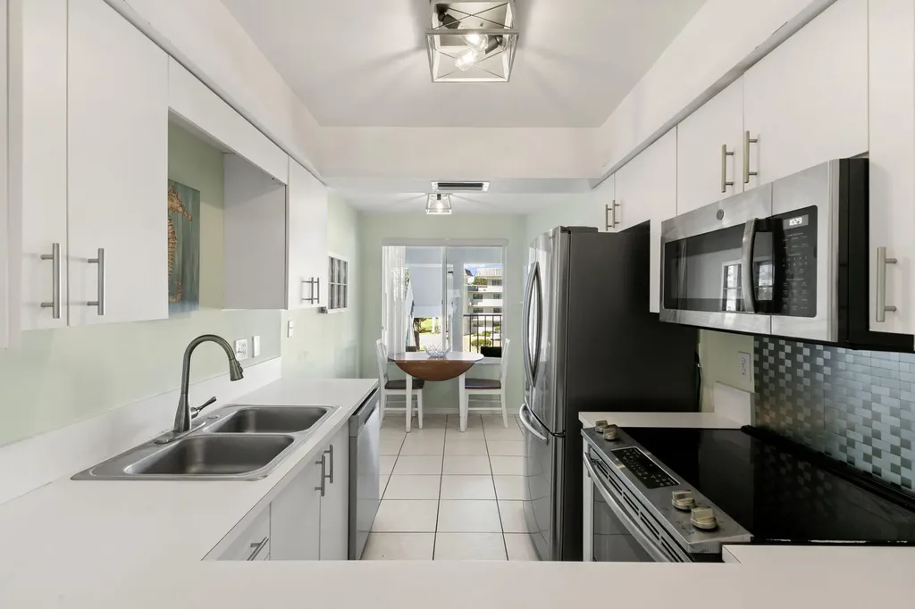 919 Huron Court Marco Island FL 34145