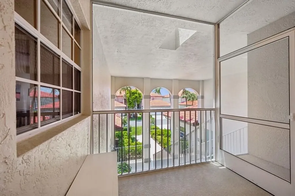 160 Waterside Marco Island FL 34145