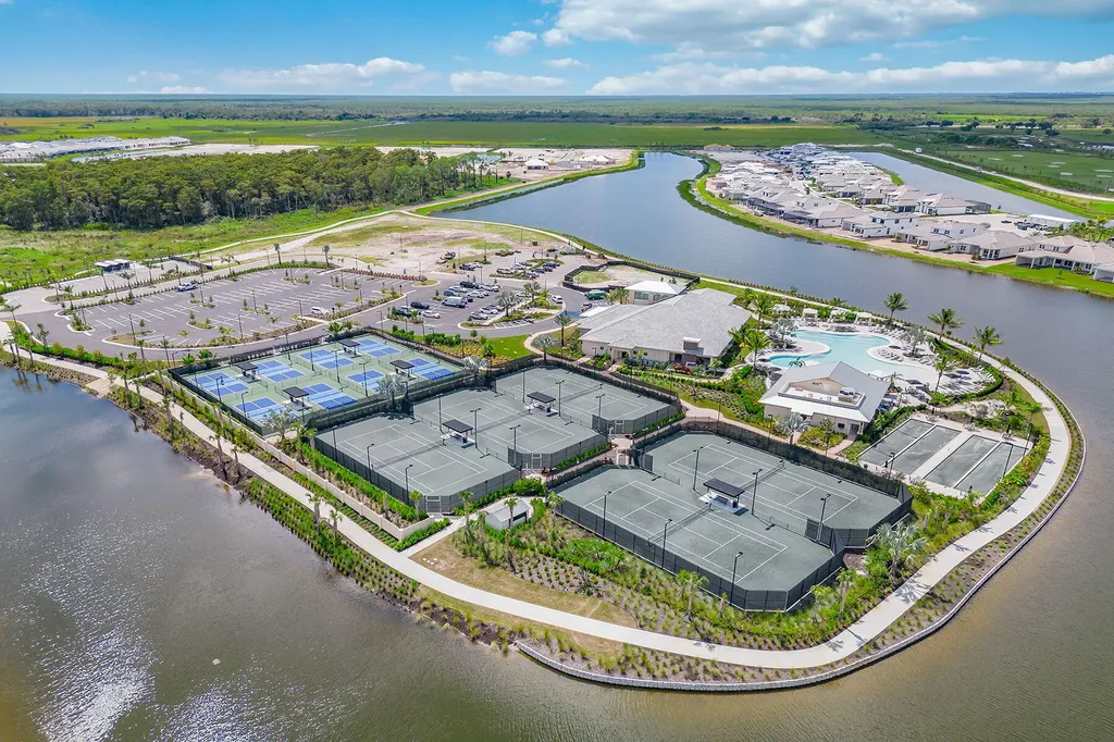 15326 Turin Drive Naples FL 34114