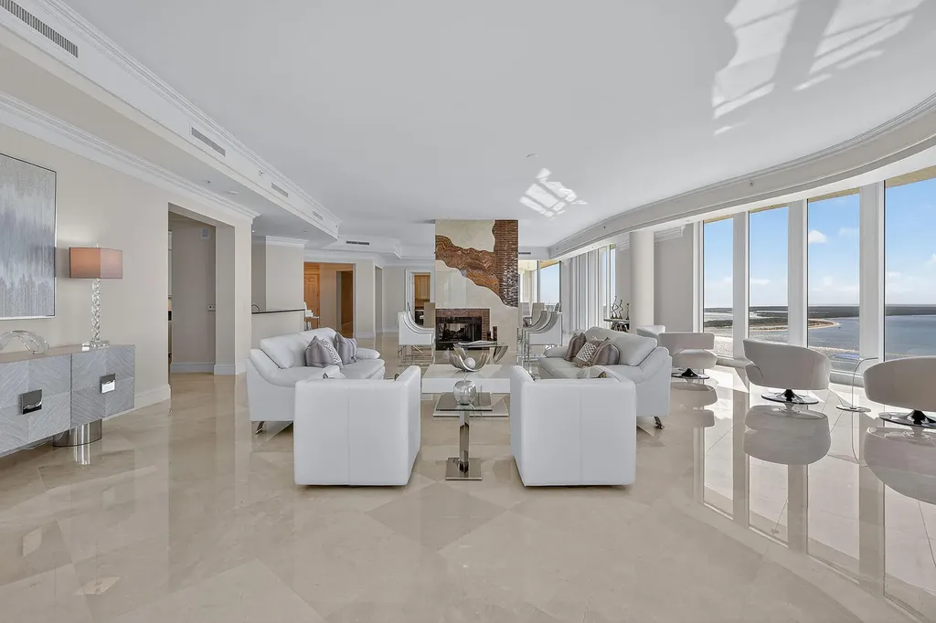 970 Cape Marco Marco Island FL 34145