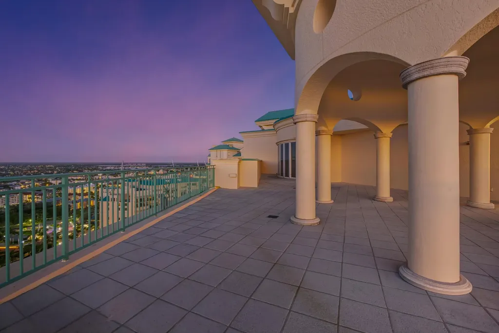 970 Cape Marco Marco Island FL 34145