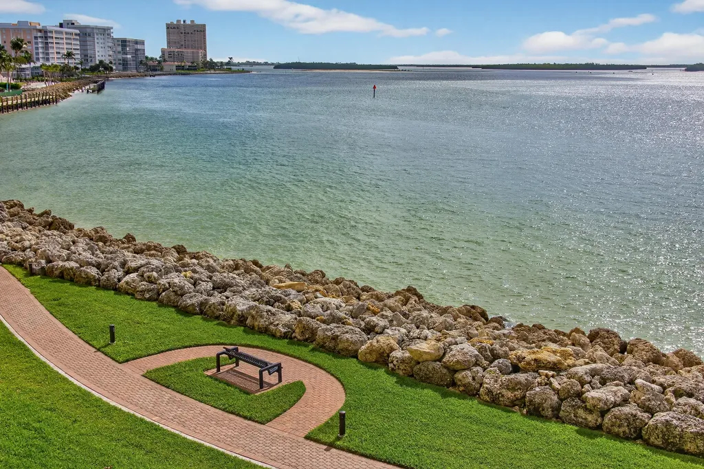 970 Cape Marco Marco Island FL 34145