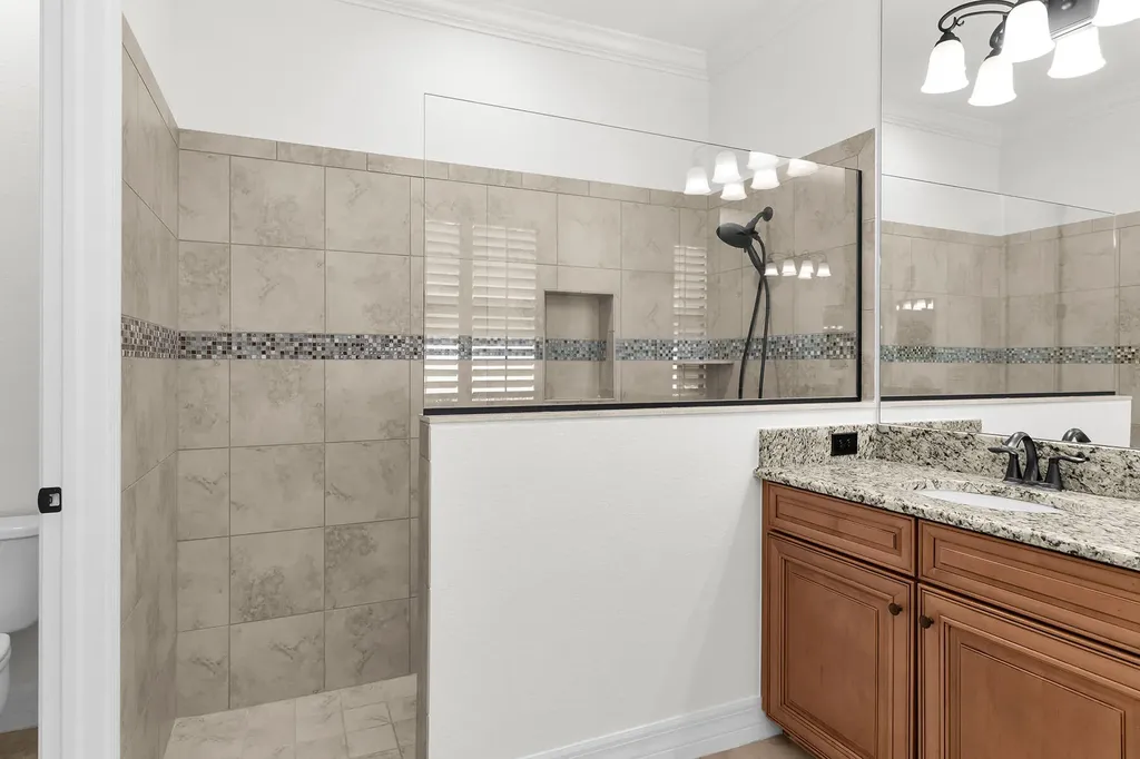 2990 Aviamar Circle Naples FL 34114