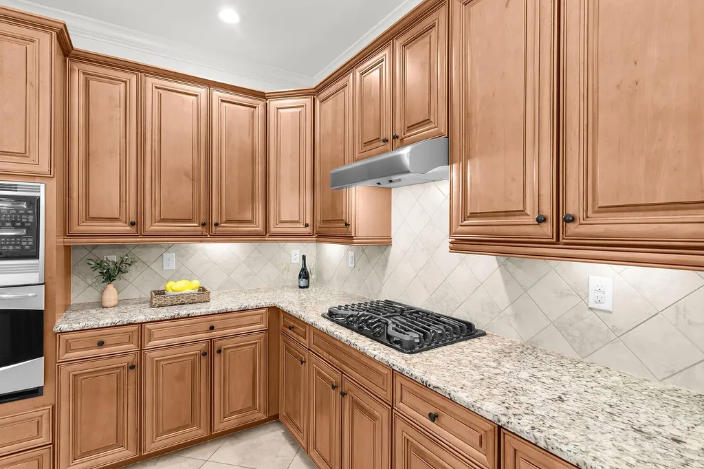 2990 Aviamar Circle Naples FL 34114