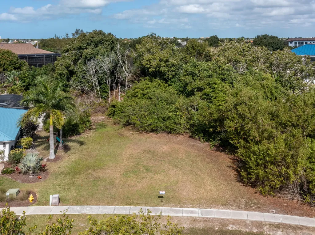 1864 Granada Drive Marco Island FL 34145