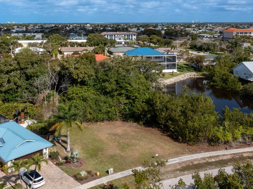 1864 Granada Drive Marco Island FL 34145