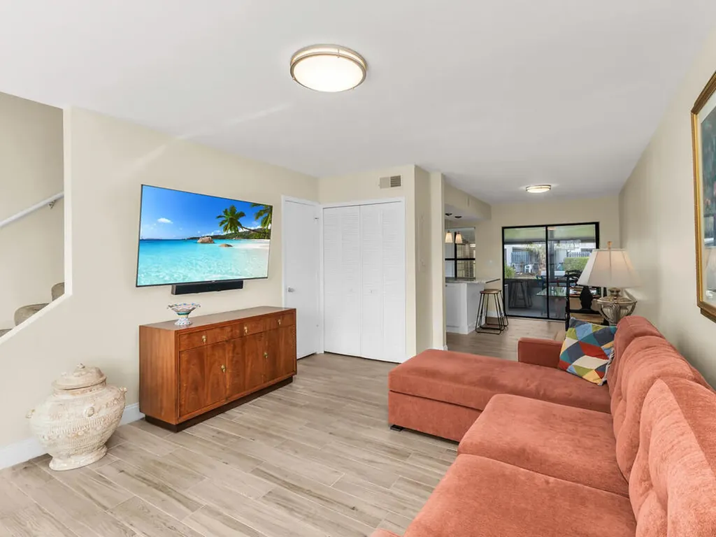 144 Clyburn Way W Marco Island FL 34145