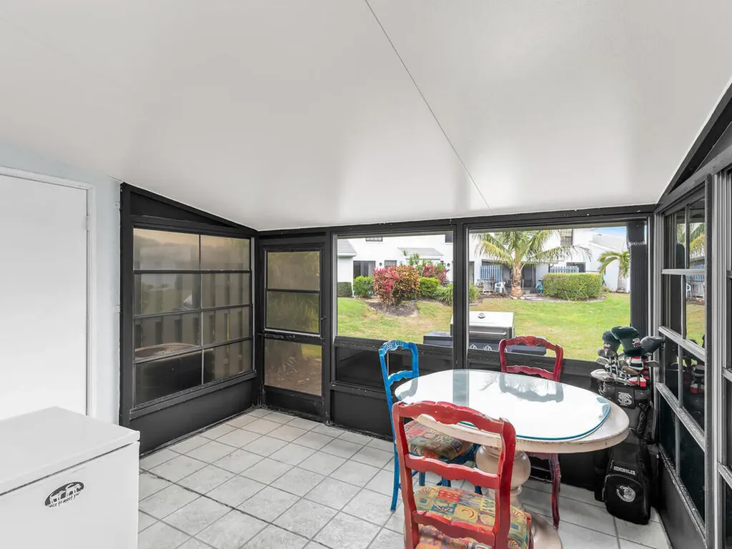 144 Clyburn Way W Marco Island FL 34145