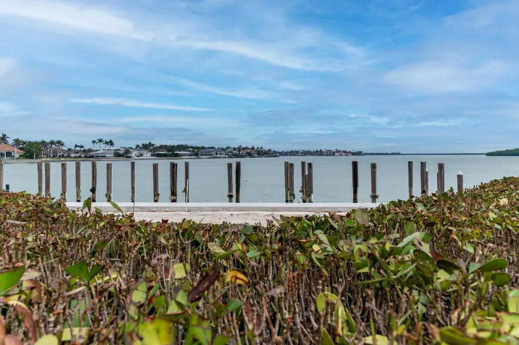 961 Collier Marco Island FL 34145