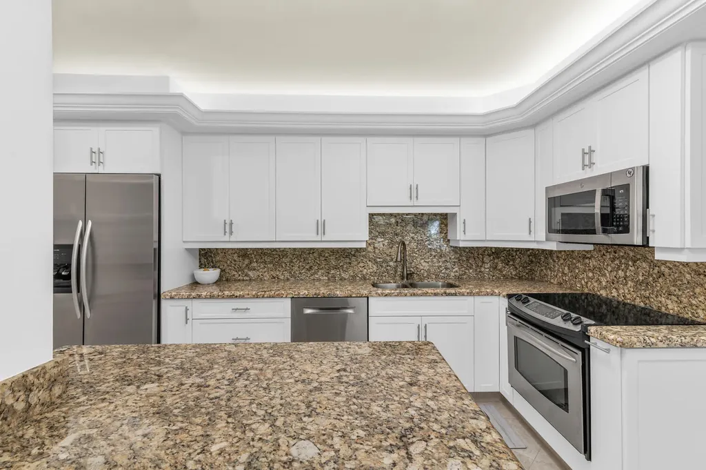 961 Collier Marco Island FL 34145