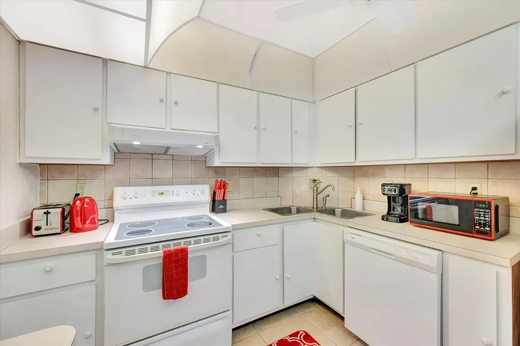 440 Seaview Marco Island FL 34145