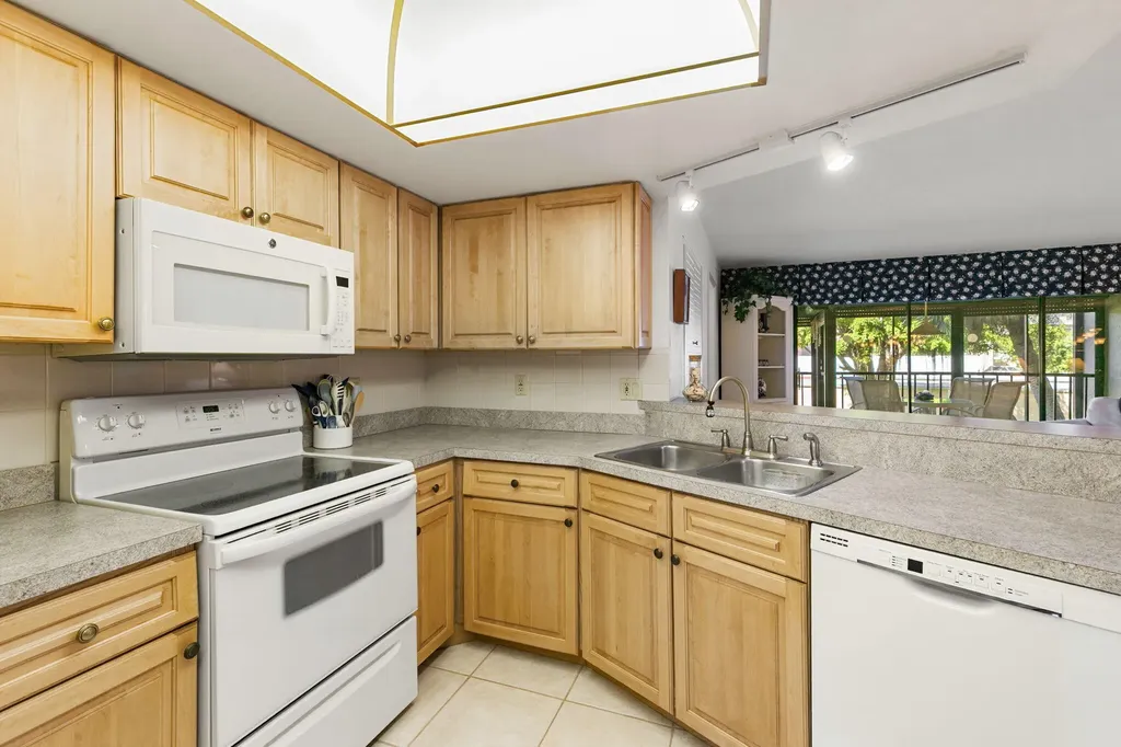 1041 S Collier Boulevard Marco Island FL 34145