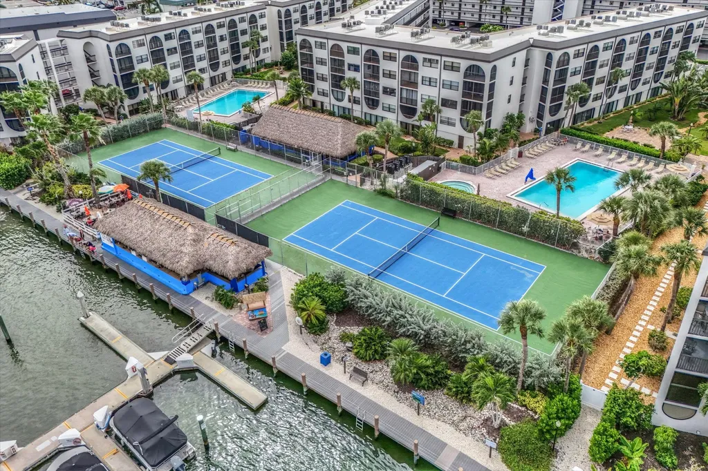 999 Anglers Cove Marco Island FL 34145