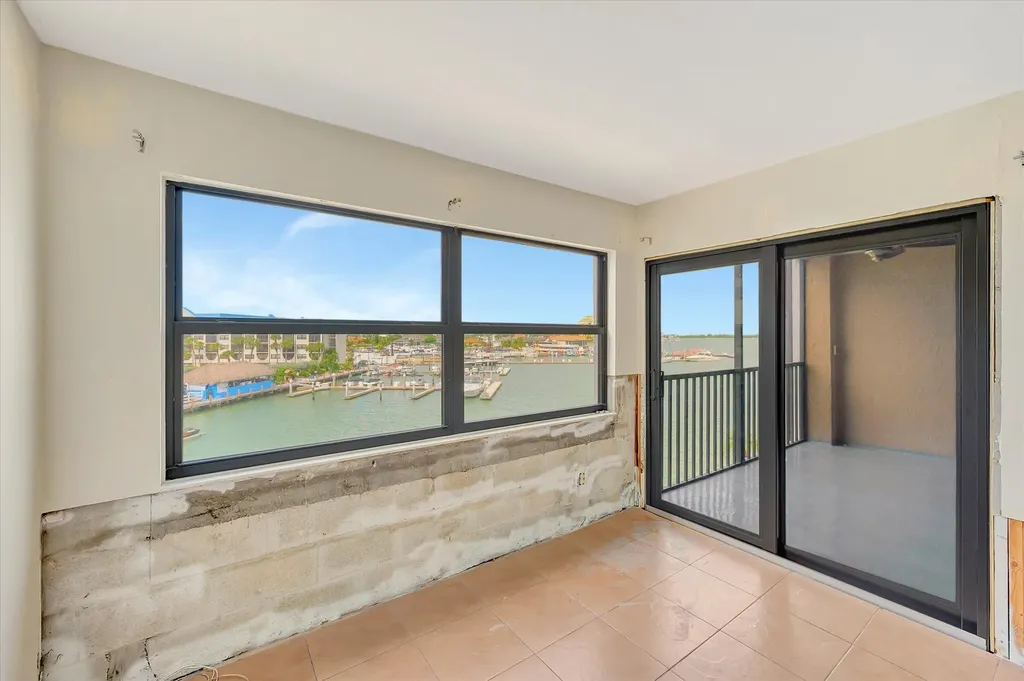 999 Anglers Cove Marco Island FL 34145