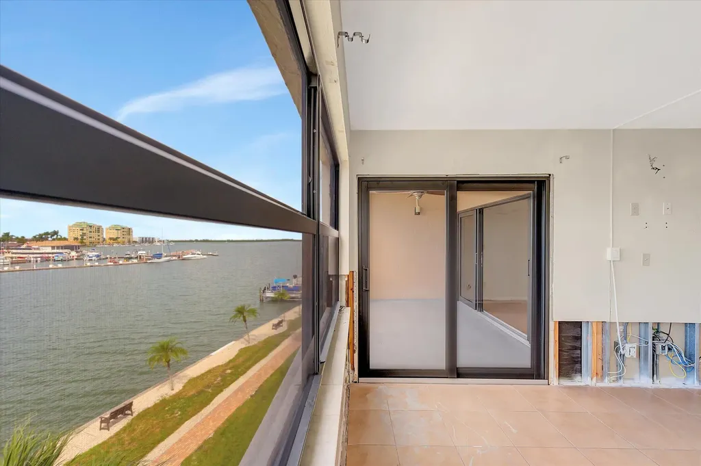 999 Anglers Cove Marco Island FL 34145