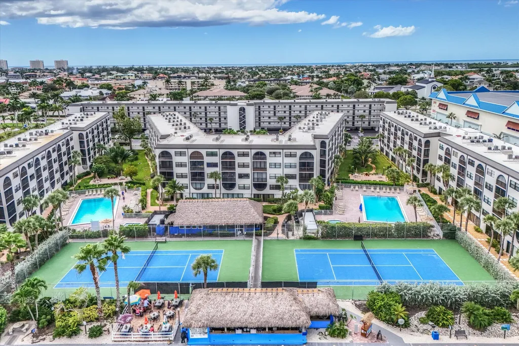 999 Anglers Cove Marco Island FL 34145