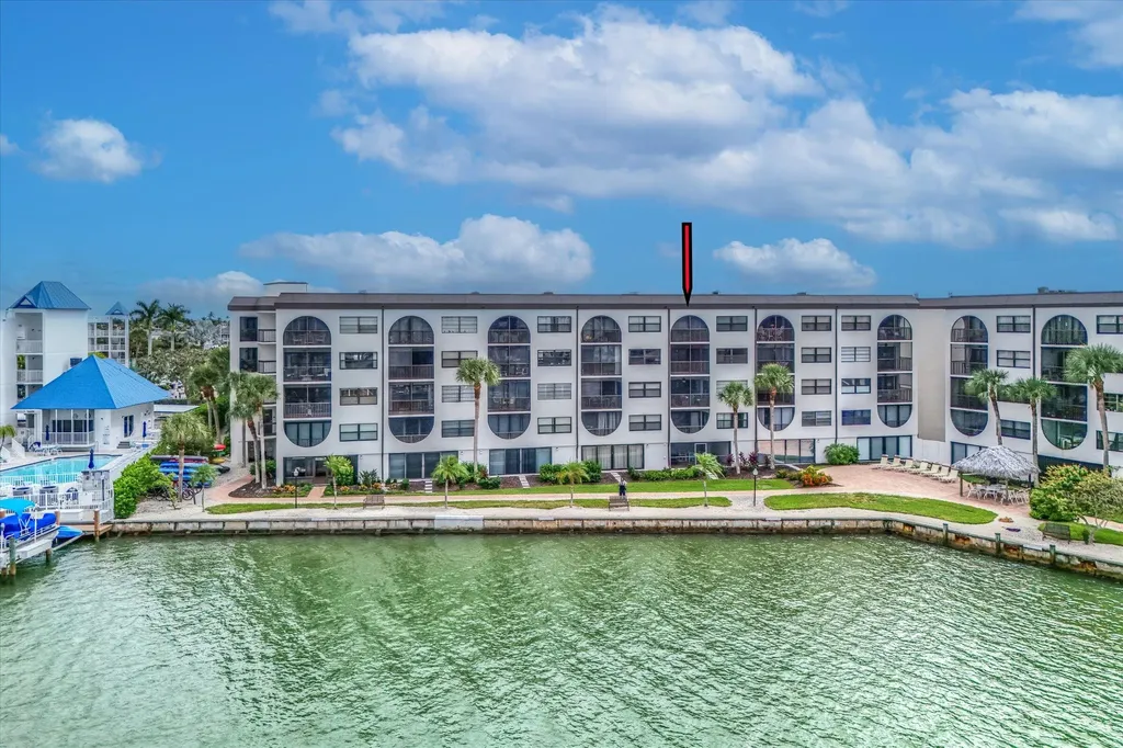 999 Anglers Cove Marco Island FL 34145