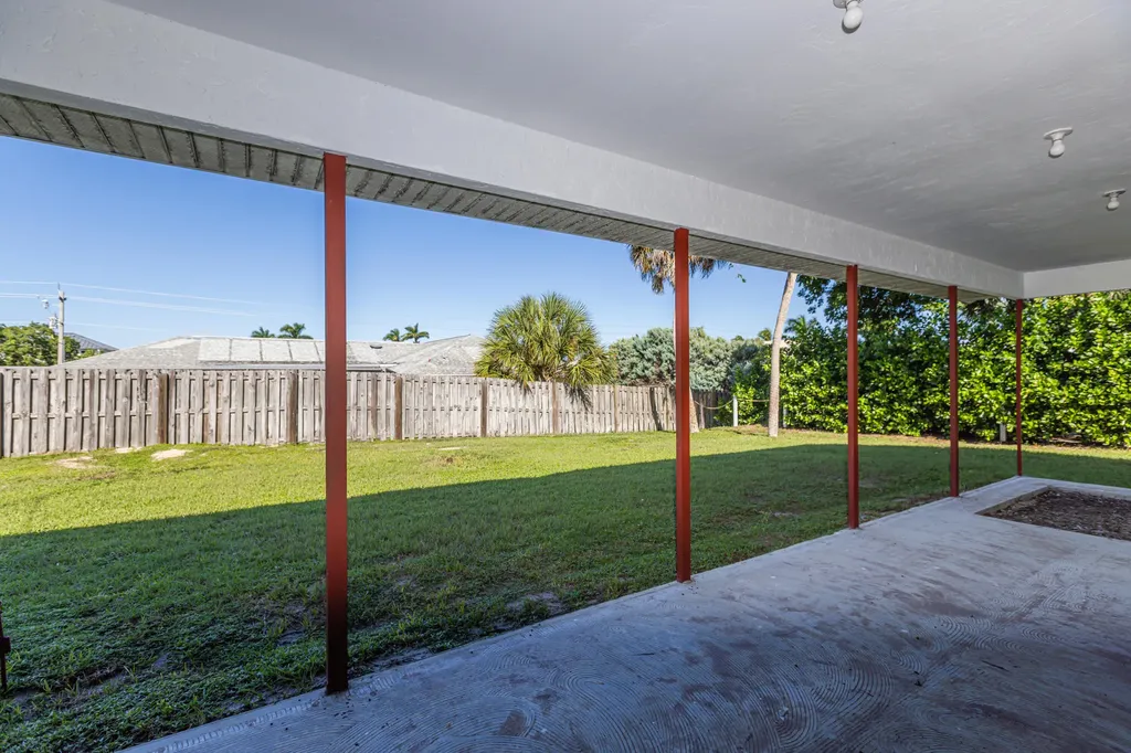 1746 Dogwood Drive Marco Island FL 34145