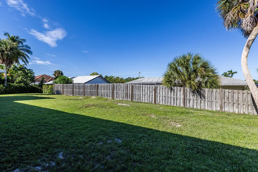 1746 Dogwood Drive Marco Island FL 34145