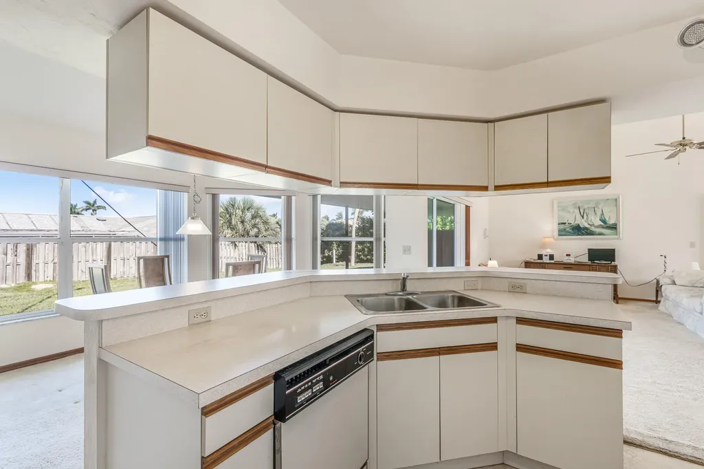 1746 Dogwood Drive Marco Island FL 34145