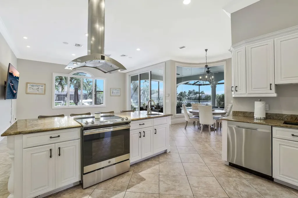 541 Taylor Court Marco Island FL 34145