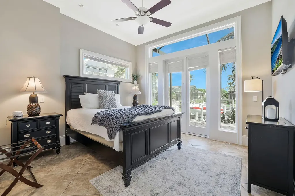 541 Taylor Court Marco Island FL 34145