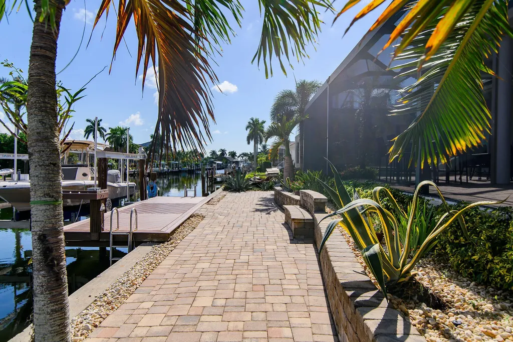 287 Rockhill Court Marco Island FL 34145