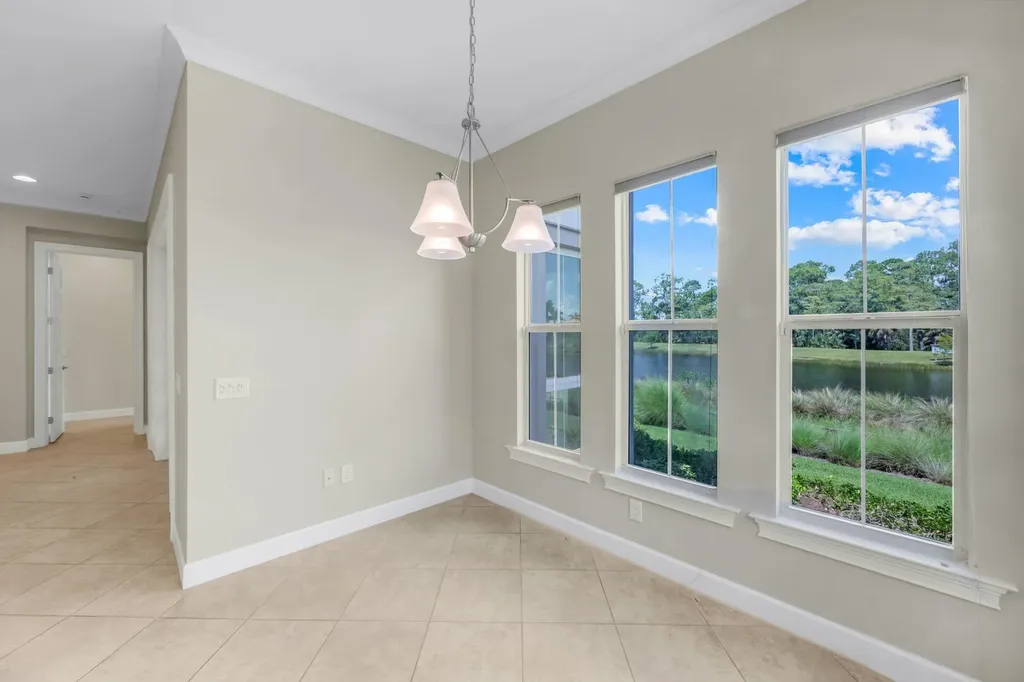 6573 Dominica Naples FL 34113