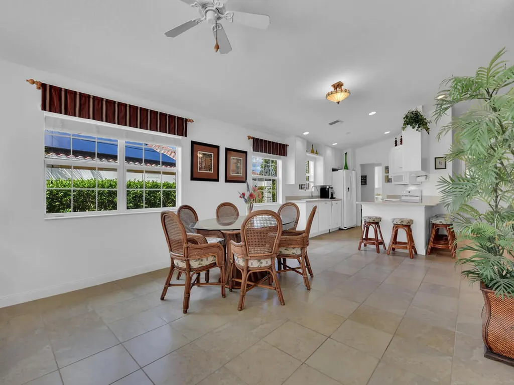 8084 Xenia Lane Naples FL 34114