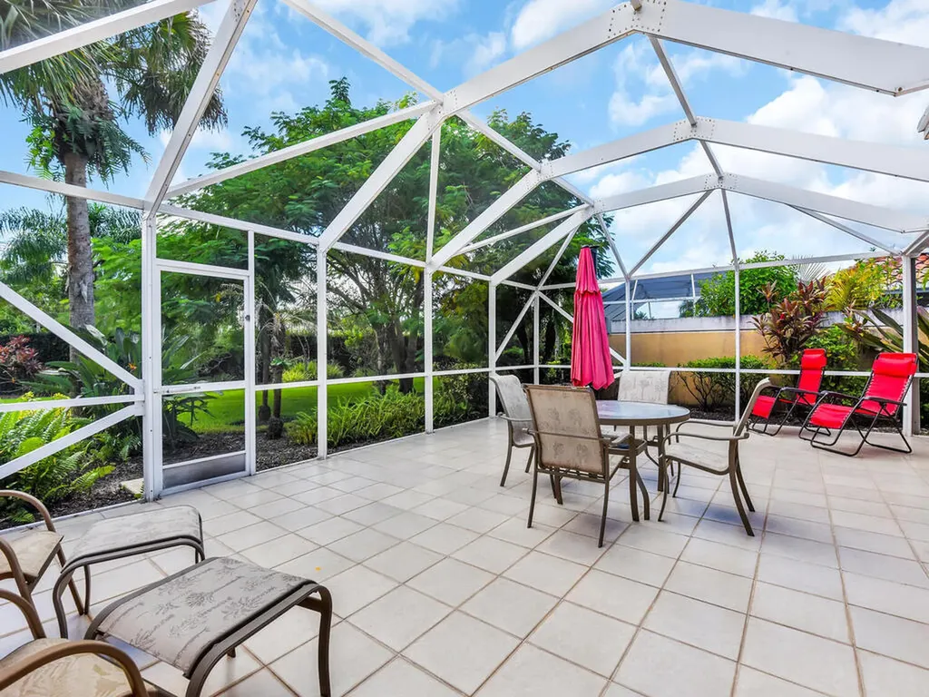 8084 Xenia Lane Naples FL 34114