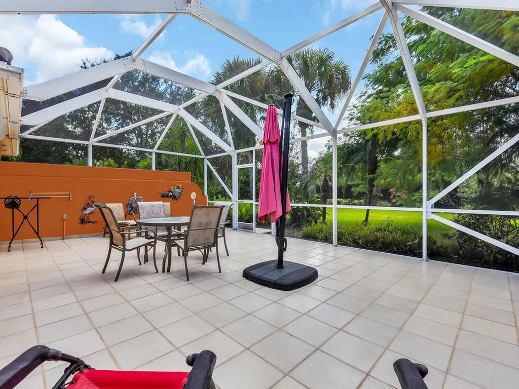 8084 Xenia Lane Naples FL 34114