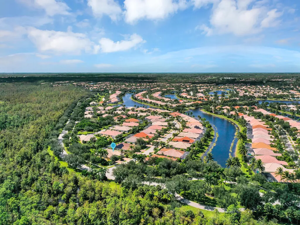 8084 Xenia Lane Naples FL 34114