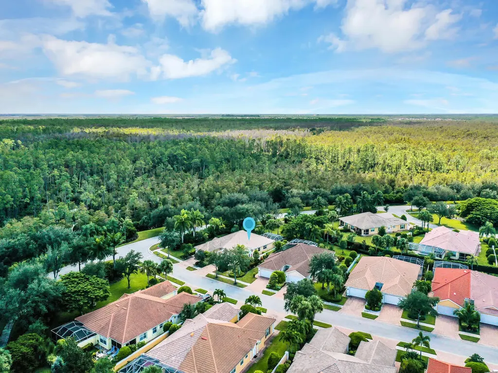 8084 Xenia Lane Naples FL 34114