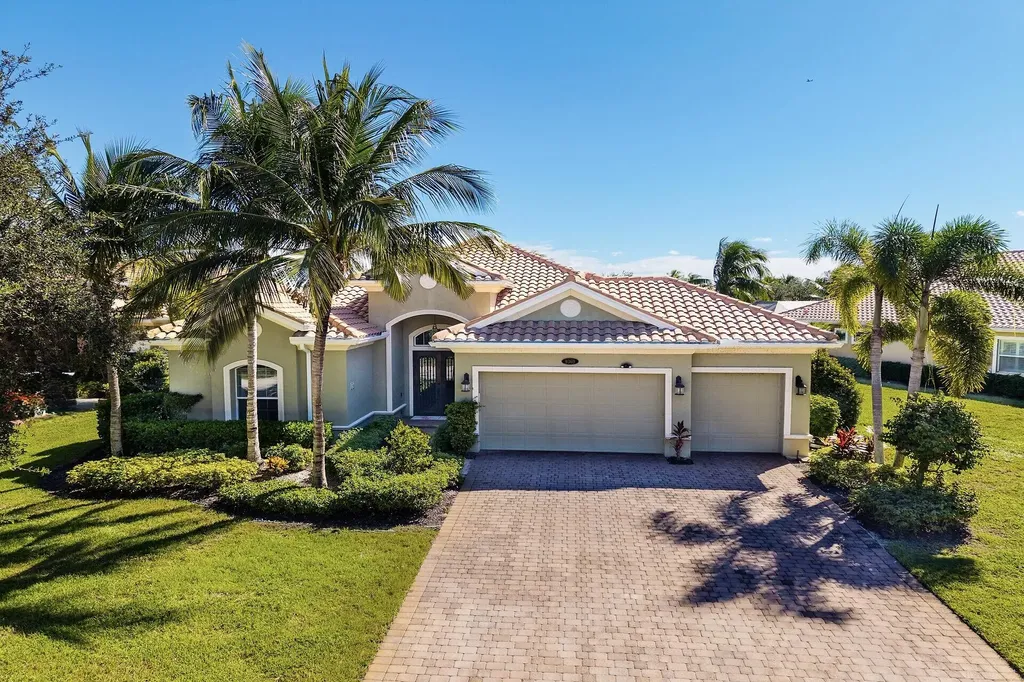 9369 Campanile Circle Naples FL 34114
