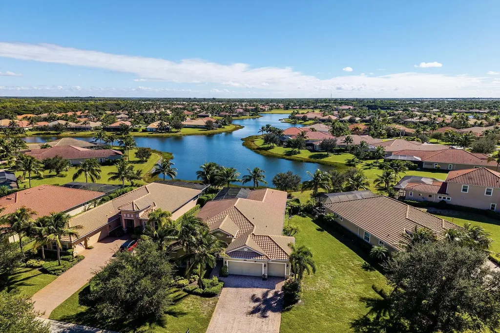 9369 Campanile Circle Naples FL 34114
