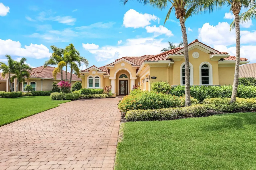 9337 Campanile Circle Naples FL 34114