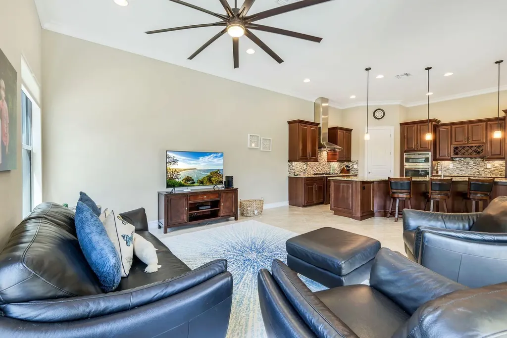 9337 Campanile Circle Naples FL 34114