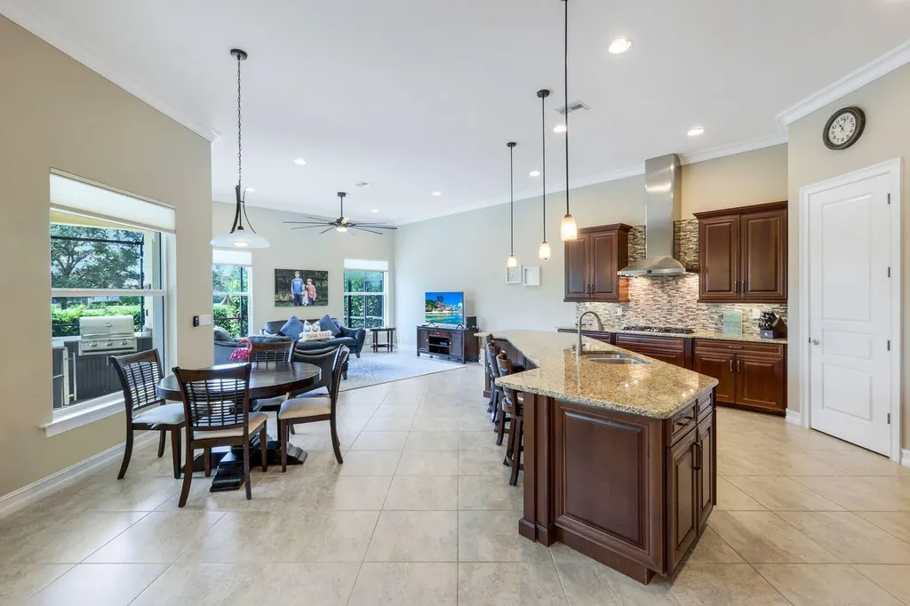 9337 Campanile Circle Naples FL 34114