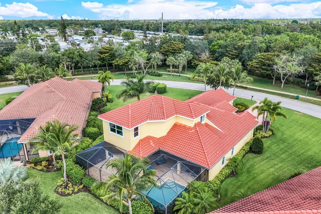 9337 Campanile Circle Naples FL 34114