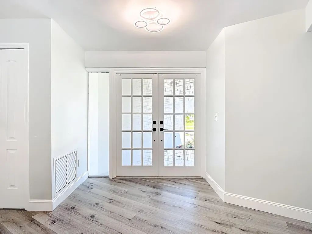 620 N Barfield Drive Marco Island FL 34145