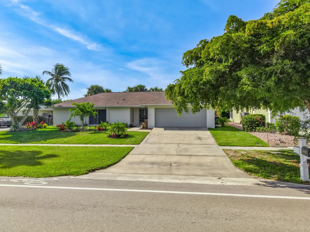 620 N Barfield Drive Marco Island FL 34145