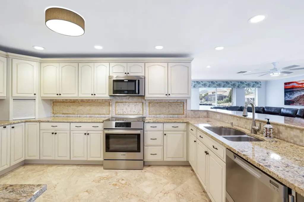 418 Tarpon Court Marco Island FL 34145