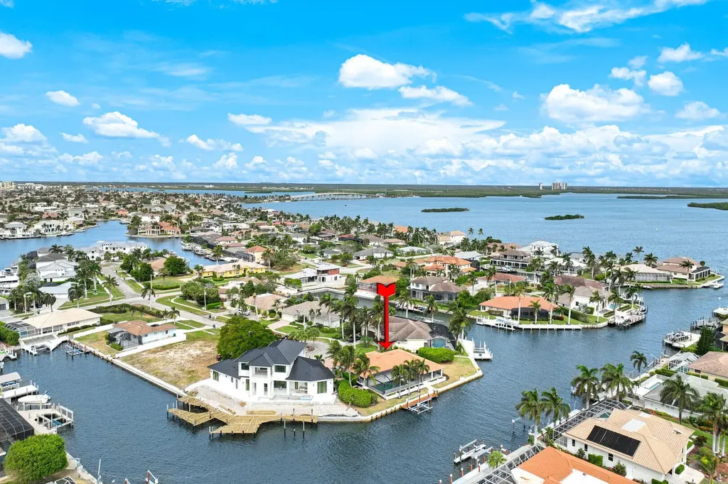 418 Tarpon Court Marco Island FL 34145